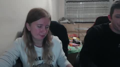 Snapshot of jenisandpeter chatting on 10/07/25, 06:16 JenisAndPeter online show from 10/07/25, 06:16