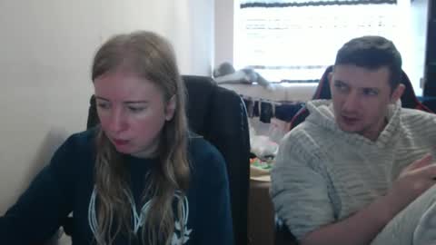 Snapshot of jenisandpeter chatting on 11/02/25, 08:06 JenisAndPeter online show from 11/02/25, 08:06