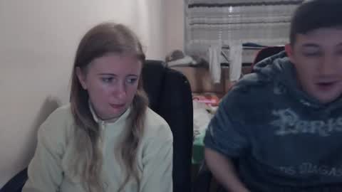 Snapshot of jenisandpeter chatting on 11/07/25, 07:47 JenisAndPeter online show from 11/07/25, 07:47