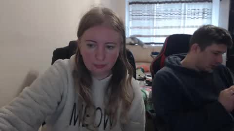 Snapshot of jenisandpeter chatting on 11/10/25, 06:56 JenisAndPeter online show from 11/10/25, 06:56