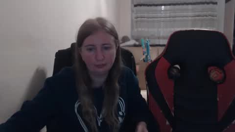 Snapshot of jenisandpeter chatting on 12/02/25, 07:09 JenisAndPeter online show from 12/02/25, 07:09