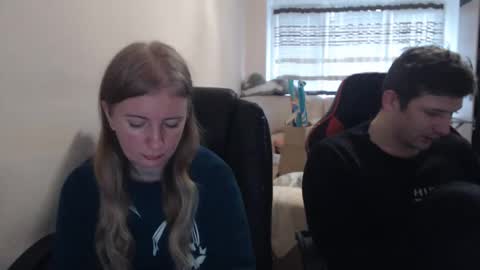 Snapshot of jenisandpeter chatting on 12/03/25, 07:16 JenisAndPeter online show from 12/03/25, 07:16