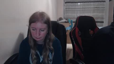 Snapshot of jenisandpeter chatting on 12/03/25, 07:23 JenisAndPeter online show from 12/03/25, 07:23