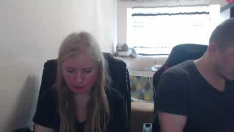 JenisAndPeter online show from 05/19/26, 04:13