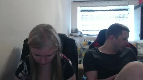 JenisAndPeter online show from 05/28/26, 08:11