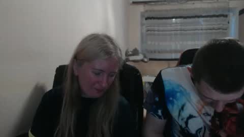 JenisAndPeter online show from 06/04/26, 06:14
