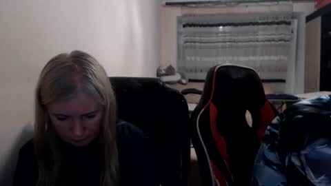 JenisAndPeter online show from 06/05/26, 06:57