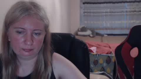 JenisAndPeter online show from 06/12/26, 06:07