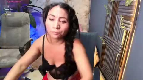 Valentina online show from 06/15/26, 07:05