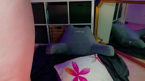 jennasxy19 online show from 06/09/26, 01:12