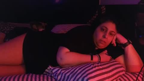 Snapshot of jennabrady chatting on 10/17/25, 11:02 Dragon Queen. Be my Dragon -- and online show from 10/17/25, 11:02