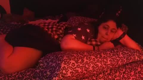 Snapshot of jennabrady chatting on 10/24/25, 11:17 Dragon Queen. Be my Dragon -- and online show from 10/24/25, 11:17