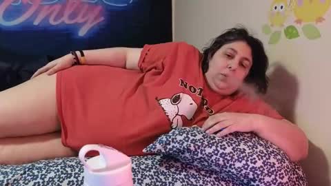 Snapshot of jennabrady chatting on 01/17/26, 06:33 Dragon Queen. Be my Dragon -- and online show from 01/17/26, 06:33
