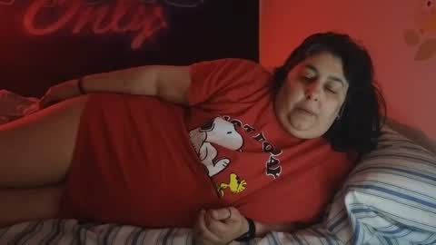 Snapshot of jennabrady chatting on 05/17/26, 10:28 Dragon Queen. Be my Dragon -- and online show from 05/17/26, 10:28