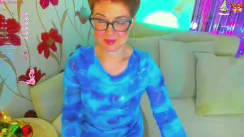 Jenn online show from 12/05/25, 12:25