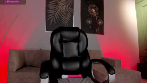 Jenna Olson  online show from 02/04/25, 12:40