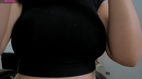 Jenna Olson  online show from 02/20/25, 11:42