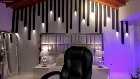 Jenna Olson  online show from 07/05/26, 08:43