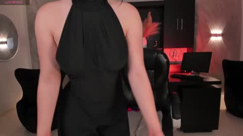 Jenna Olson  online show from 07/24/26, 08:23