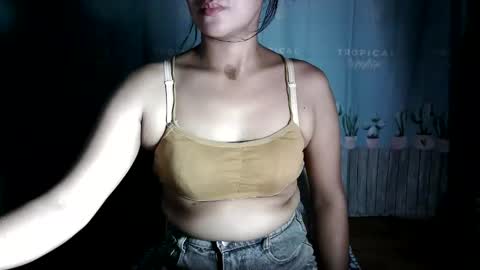 jenndee online show from 10/20/25, 01:22