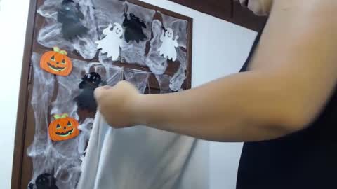 jenner_madison online show from 11/02/25, 11:12