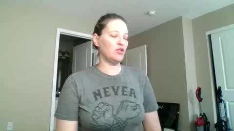 Snapshot of jennibean6996 chatting on 02/21/25, 01:44 Jennibean6996 online show from 02/21/25, 01:44