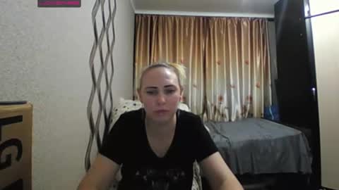 Snapshot of jennideep chatting on 11/23/25, 12:49 JenniDeep online show from 11/23/25, 12:49