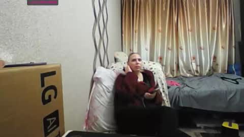 Snapshot of jennideep chatting on 11/28/25, 06:43 JenniDeep online show from 11/28/25, 06:43