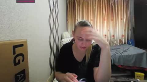Snapshot of jennideep chatting on 12/01/25, 09:14 JenniDeep online show from 12/01/25, 09:14