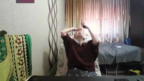 Snapshot of jennideep chatting on 12/15/25, 09:35 JenniDeep online show from 12/15/25, 09:35