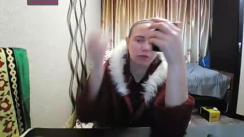 Snapshot of jennideep chatting on 12/18/25, 12:33 JenniDeep online show from 12/18/25, 12:33