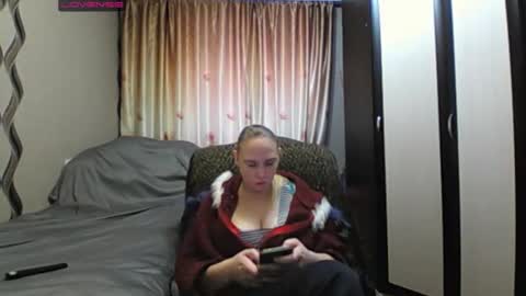 Snapshot of jennideep chatting on 02/12/26, 11:49 JenniDeep online show from 02/12/26, 11:49