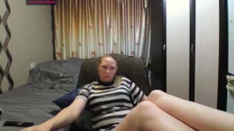 Snapshot of jennideep chatting on 04/15/26, 07:58 JenniDeep online show from 04/15/26, 07:58