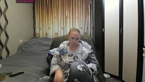 Snapshot of jennideep chatting on 05/11/26, 04:26 JenniDeep online show from 05/11/26, 04:26