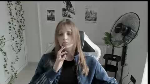 Karla online show from 06/09/26, 12:28