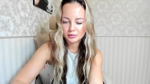 Snapshot of jennifer838 chatting on 10/31/25, 06:20 Jennifer online show from 10/31/25, 06:20