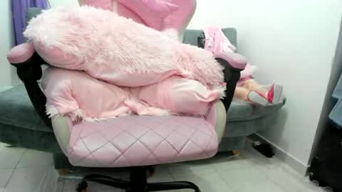 Snapshot of jennifer_bodyy0404 chatting on 06/14/26, 02:24 jennifer_bodyy0404 online show from 06/14/26, 02:24
