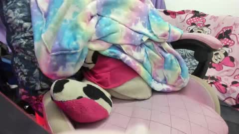 jennifer_bodyy0404 online show from 07/03/26, 11:44
