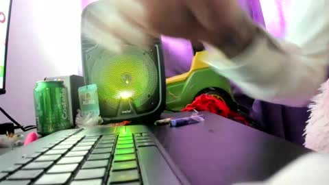 jennifer_bodyy0404 online show from 07/11/26, 10:33