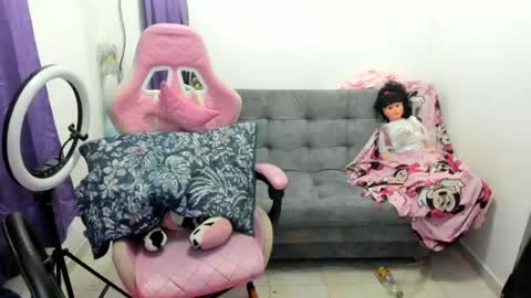 jennifer_bodyy0404 online show from 07/19/26, 02:04