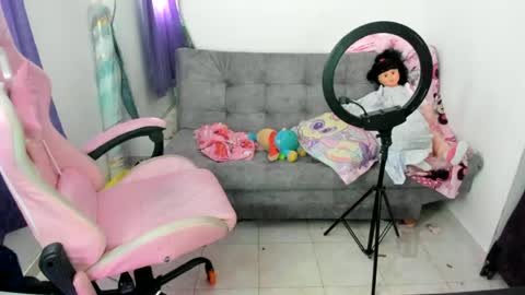 jennifer_bodyy0404 online show from 07/23/26, 07:01