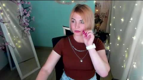 Jennifer online show from 06/16/26, 01:25