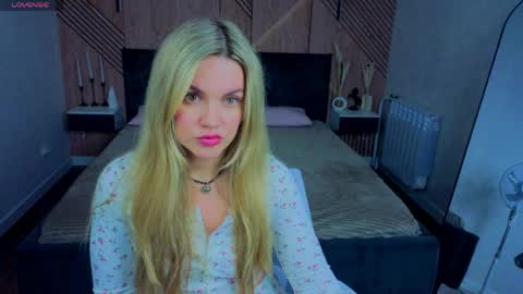 Jennifer Perezz online show from 06/01/26, 05:03