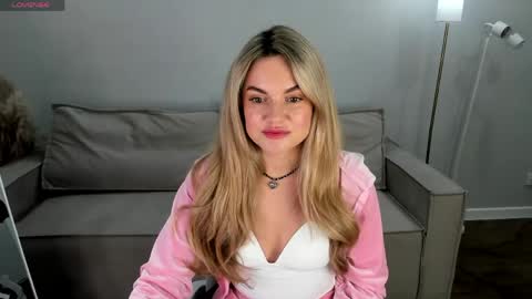 Jennifer Perezz online show from 06/02/26, 05:15