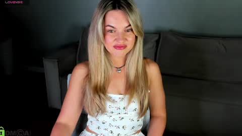 Jennifer Perezz online show from 06/22/26, 05:10