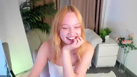 Jennifer online show from 07/26/26, 11:50