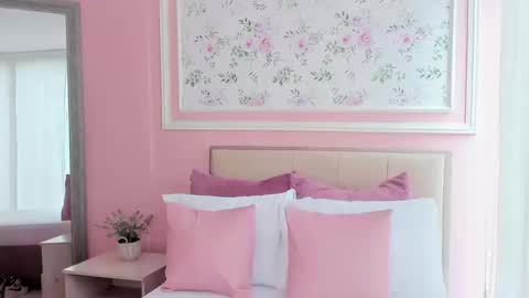 Jenifer online show from 09/17/25, 05:14