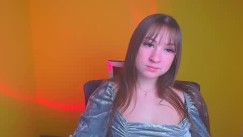Jennifer online show from 12/05/24, 06:44