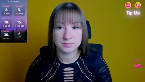 Jennifer online show from 09/19/25, 05:42