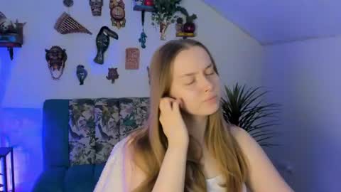 Jennifer online show from 06/11/26, 04:38